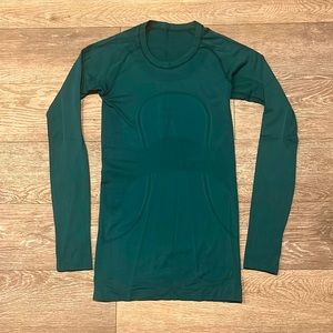Lululemon long sleeve swiftly size 4
